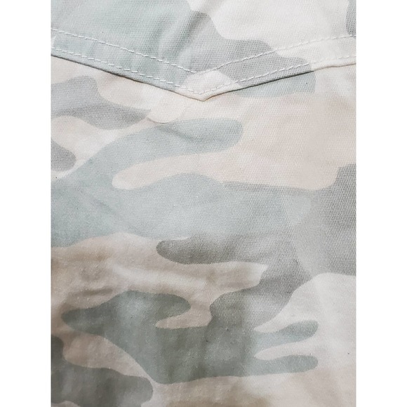 Wallflower Light pink & Green Camo Vest with Hoodie - Small - Picture 7 of 8